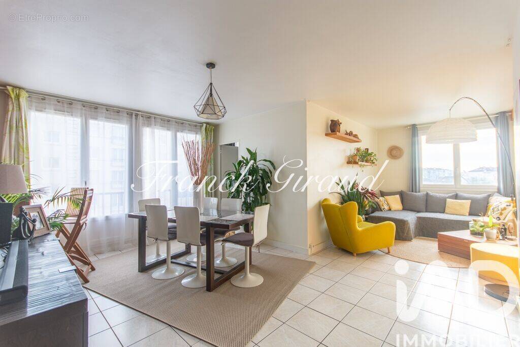 Photo 1 - Appartement à VIRY-CHATILLON