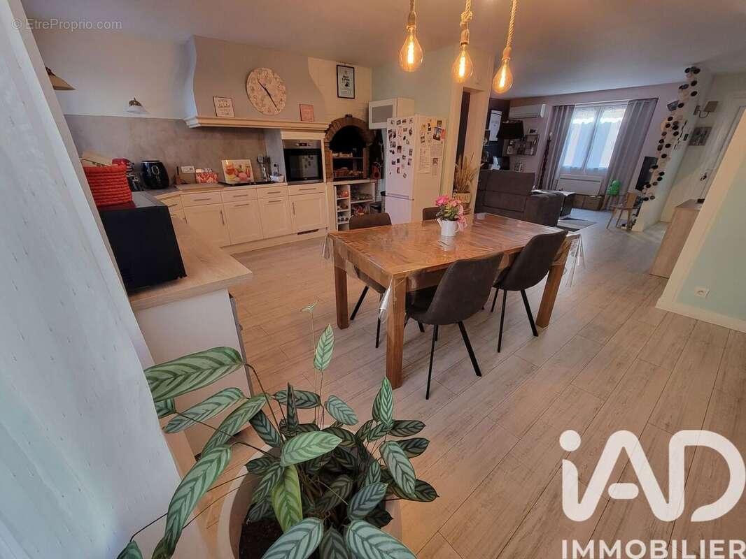 Photo 2 - Maison à ARMISSAN