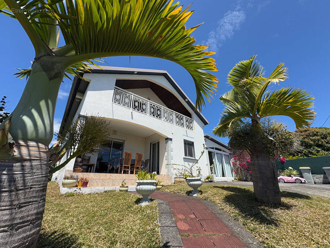 Maison à SAINT-DENIS