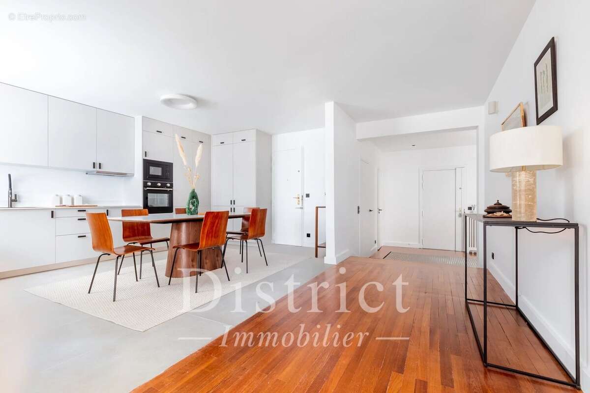 Appartement à PARIS-4E