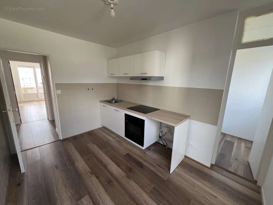 Appartement à SAINT-ETIENNE