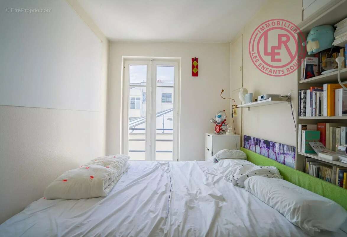 Appartement à PARIS-11E