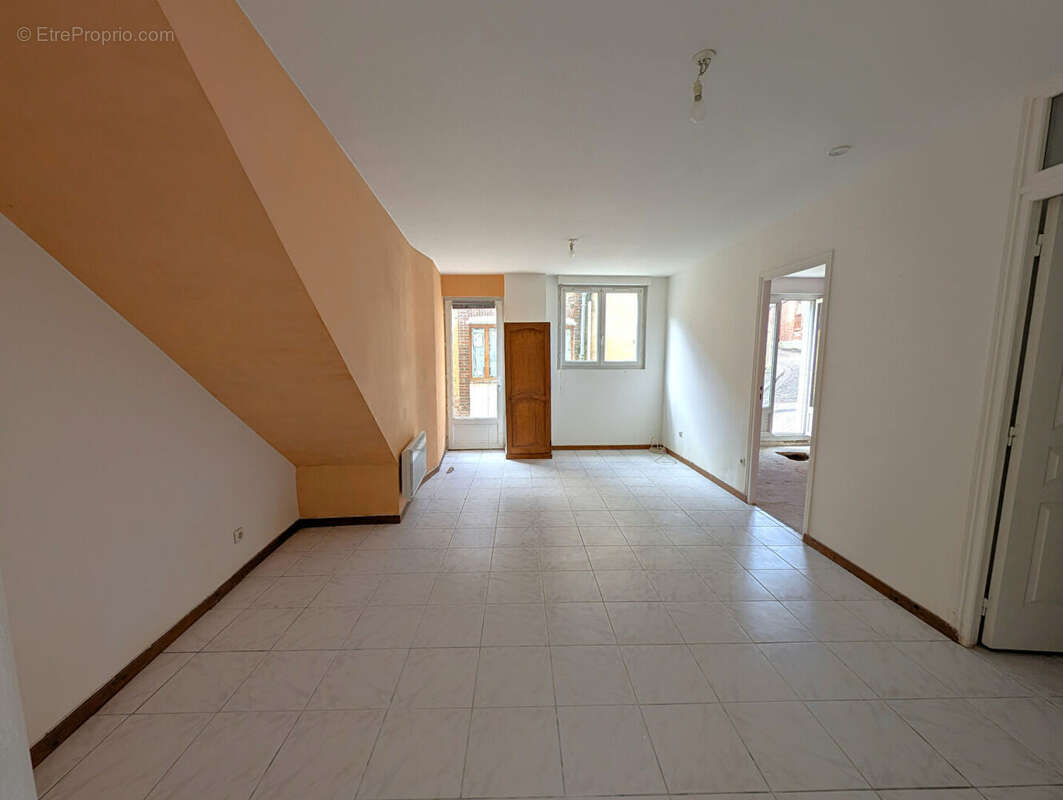 Appartement à TOUCY