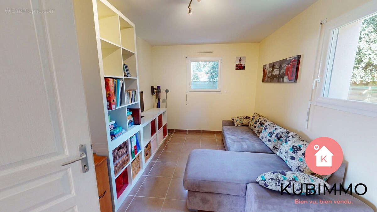 Chambre 1 de 13m2 (RDC) - Maison à LONGEVILLE-SUR-MER