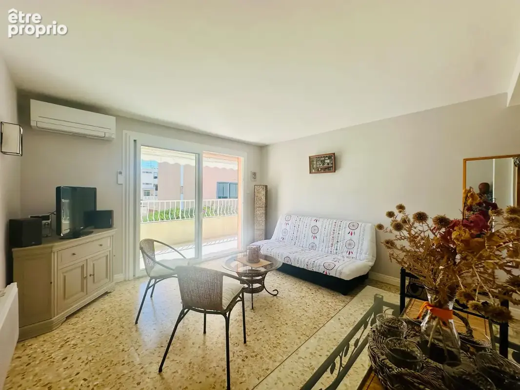 CASSIS   La Viguerie : T2 avec terrasse, apperçu Cap Canaille - photo 2