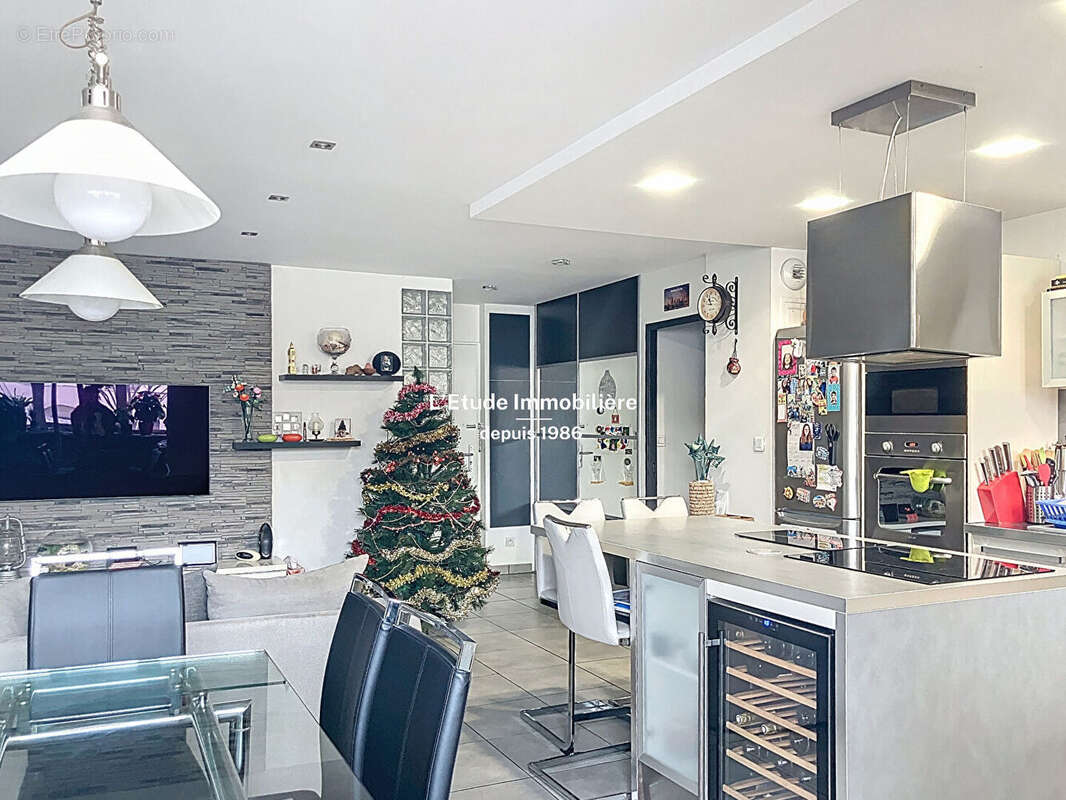 Appartement à RILLIEUX-LA-PAPE