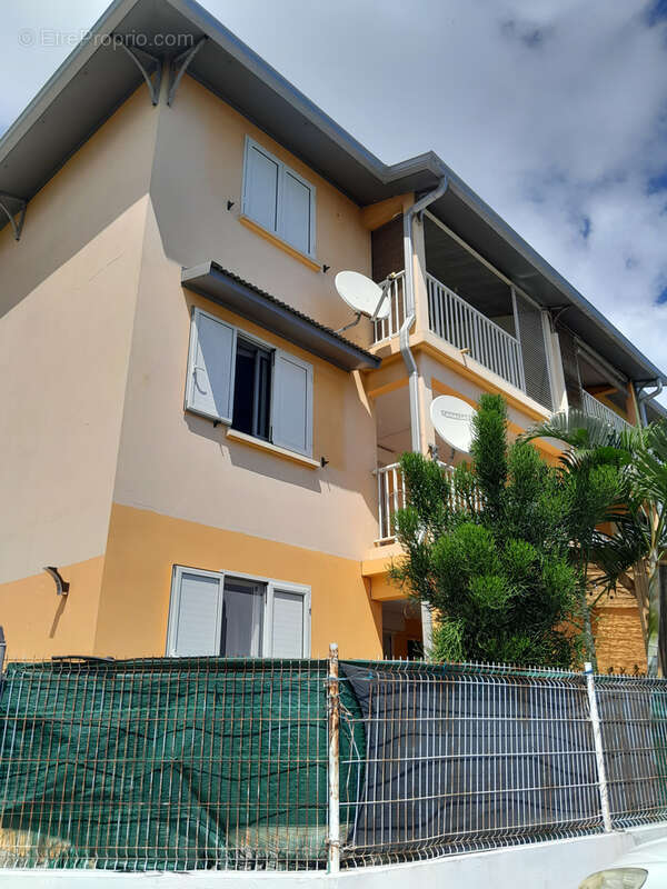 Appartement F3/4 avec vue mer, terrasse et jardinet   La Saline (97422) - photo 9