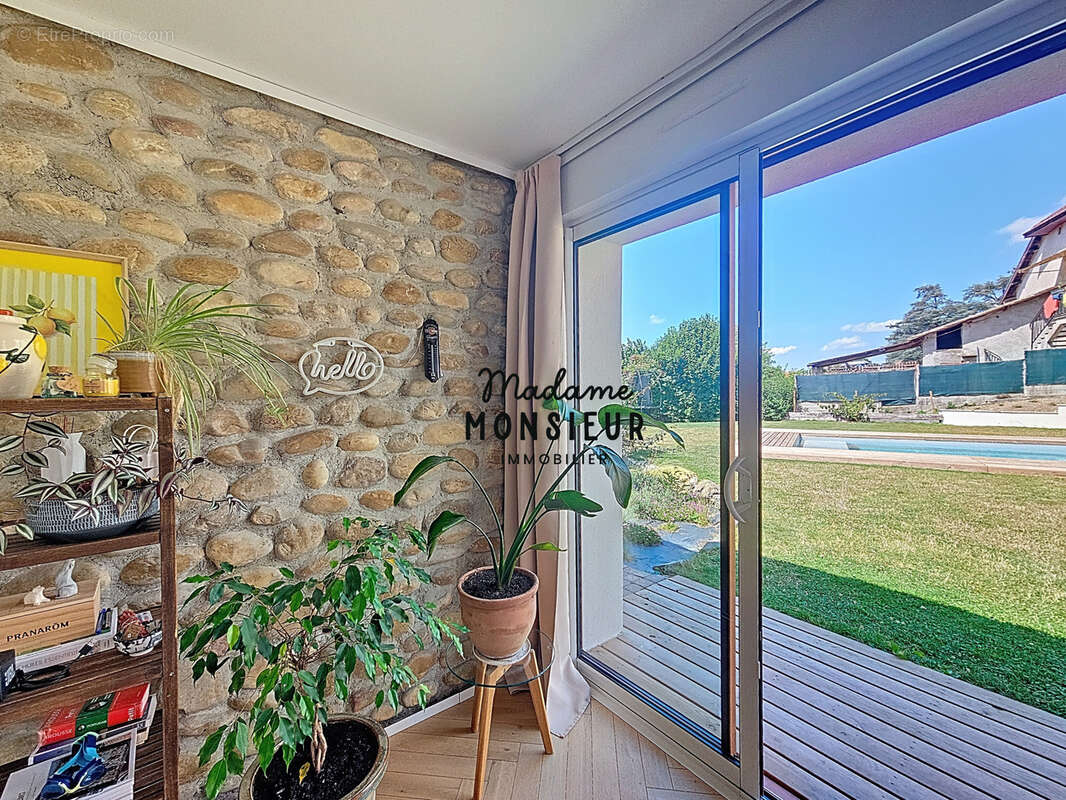 Maison à LA TOUR-DU-PIN