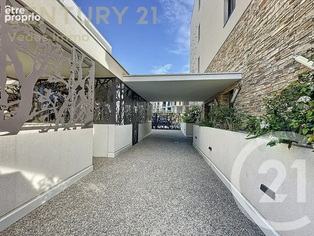 Appartement 4 pièces 82 m² à vendre à Saint-Jean-De-Vedas (34430) - photo 2
