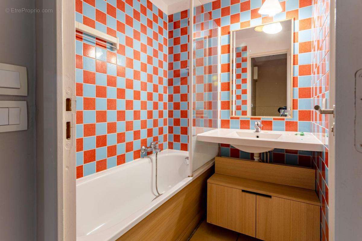 Maison à PORT-EN-BESSIN-HUPPAIN