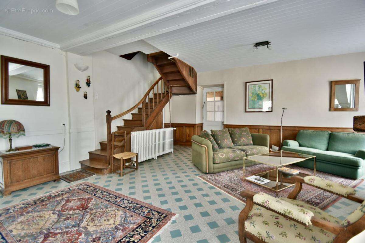 Maison à TREMENTINES