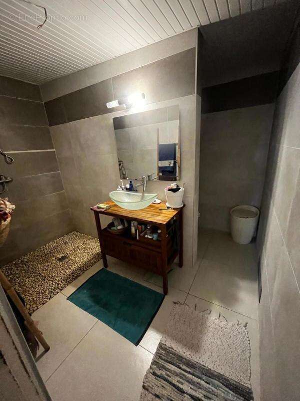 Maison T8 - 2 T4 indépendants - Le Lamentin (97232) - photo 6