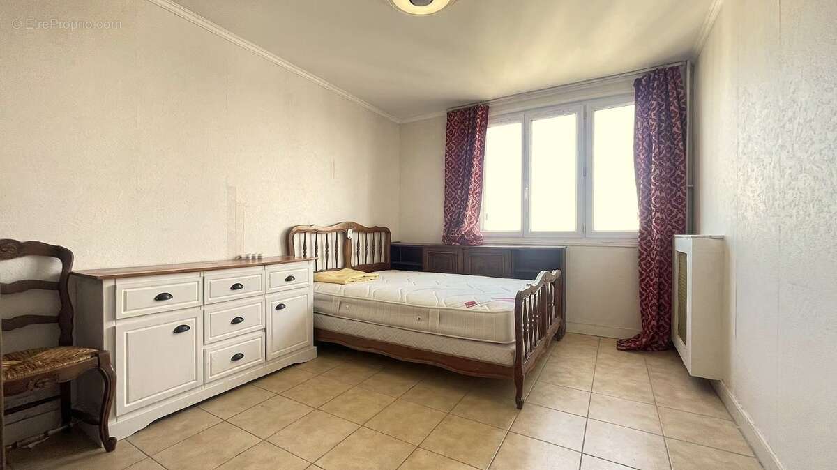 Appartement à vendre 4 pièces VITRY SUR SEINE (94) - photo 6