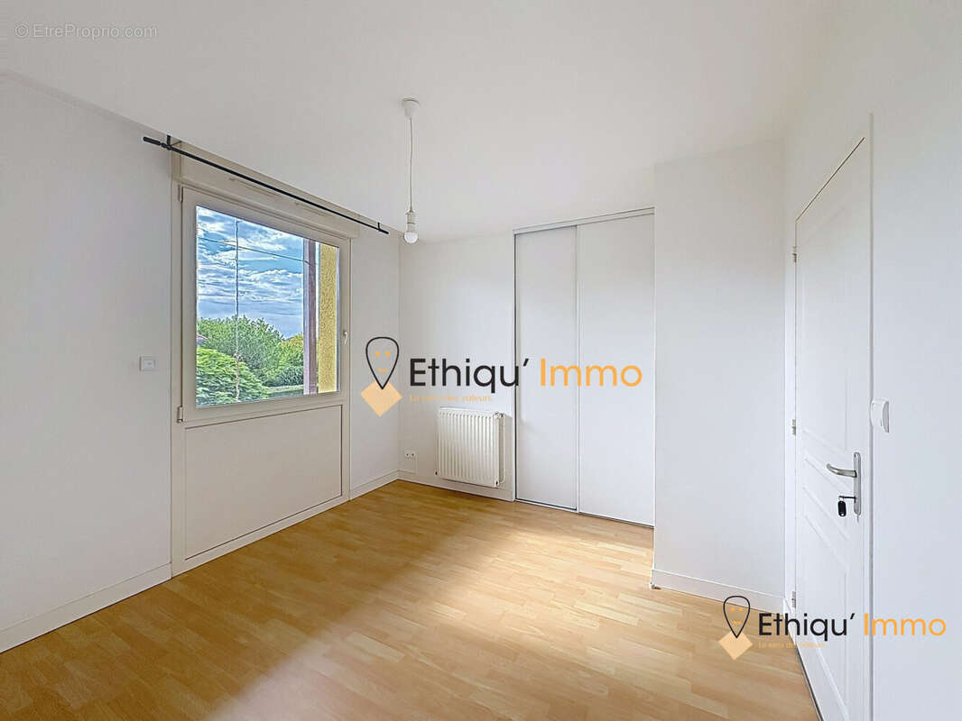 Appartement 69 m² à Bar-Sur-Aube  - photo 6