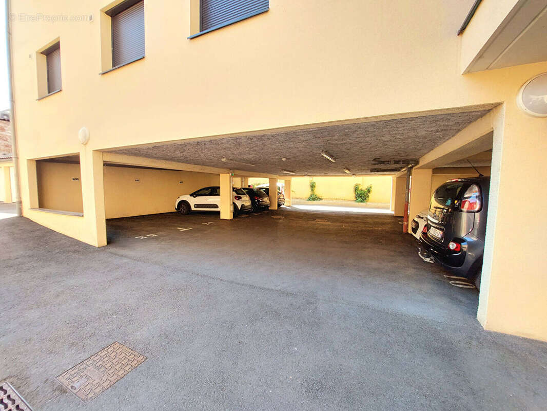 ALBI VILLE appartement T2 de 48 m2 avec balcon + parking privatif - photo 4