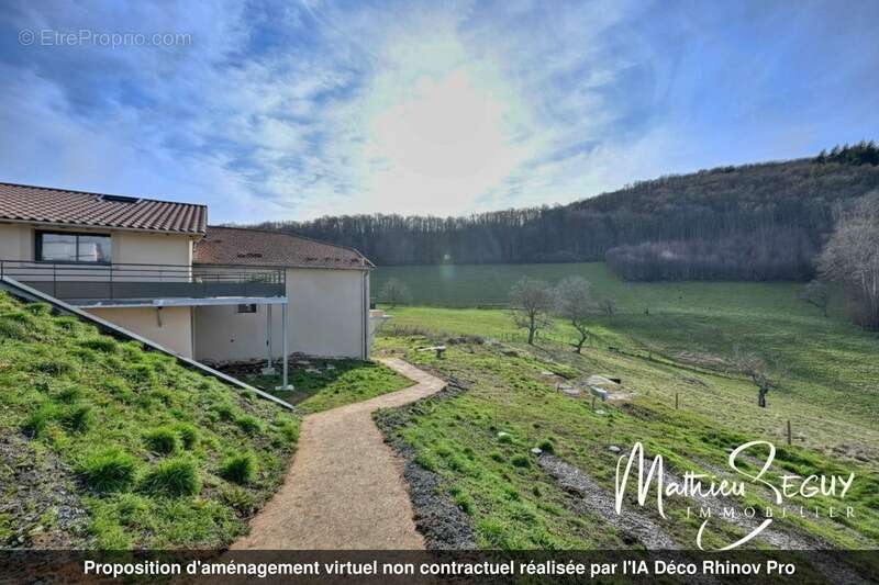 Appartement à THURINS