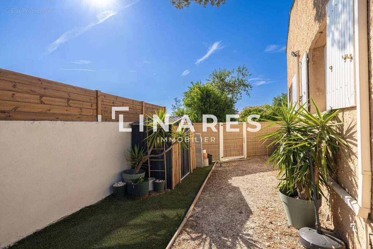 LE COCON - Appartement T3 de 79m² - Jardin de 75m² - Deux places de parking - 13190 ALLAUCH - photo 19