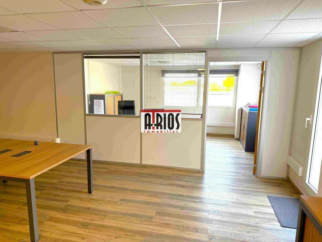 Commerce à LA FARLEDE