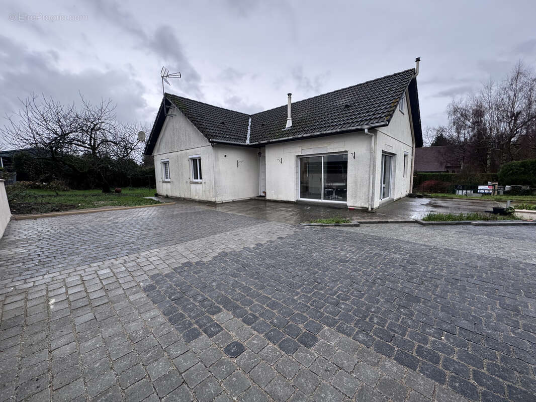 Maison à FREVIN-CAPELLE