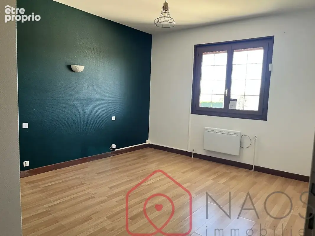Maison contemporaine de 186 m2 sur un terrain de 2253 m2 avec piscine - photo 9