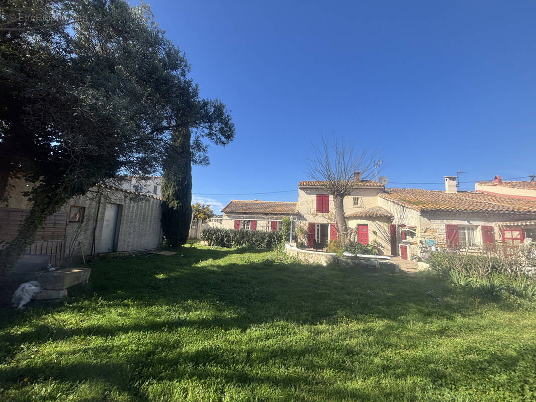 Maison à BELLEGARDE