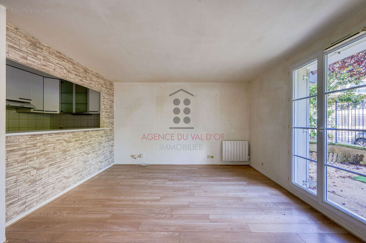 Appartement à SURESNES