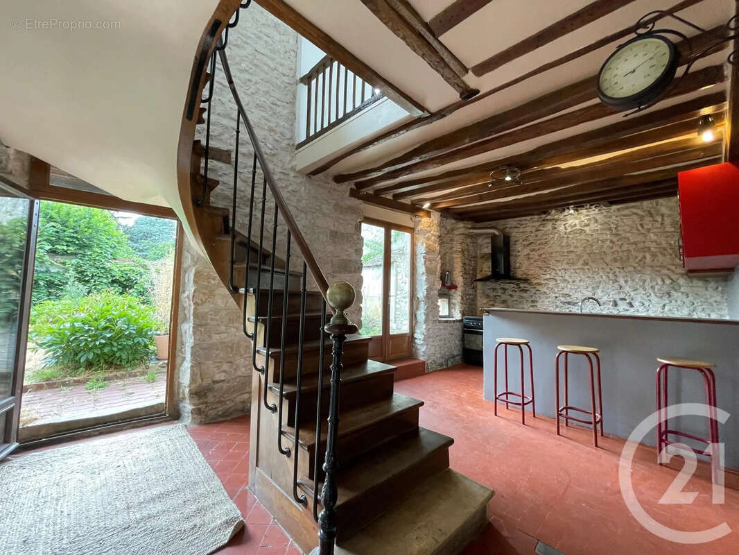 Maison à FERICY