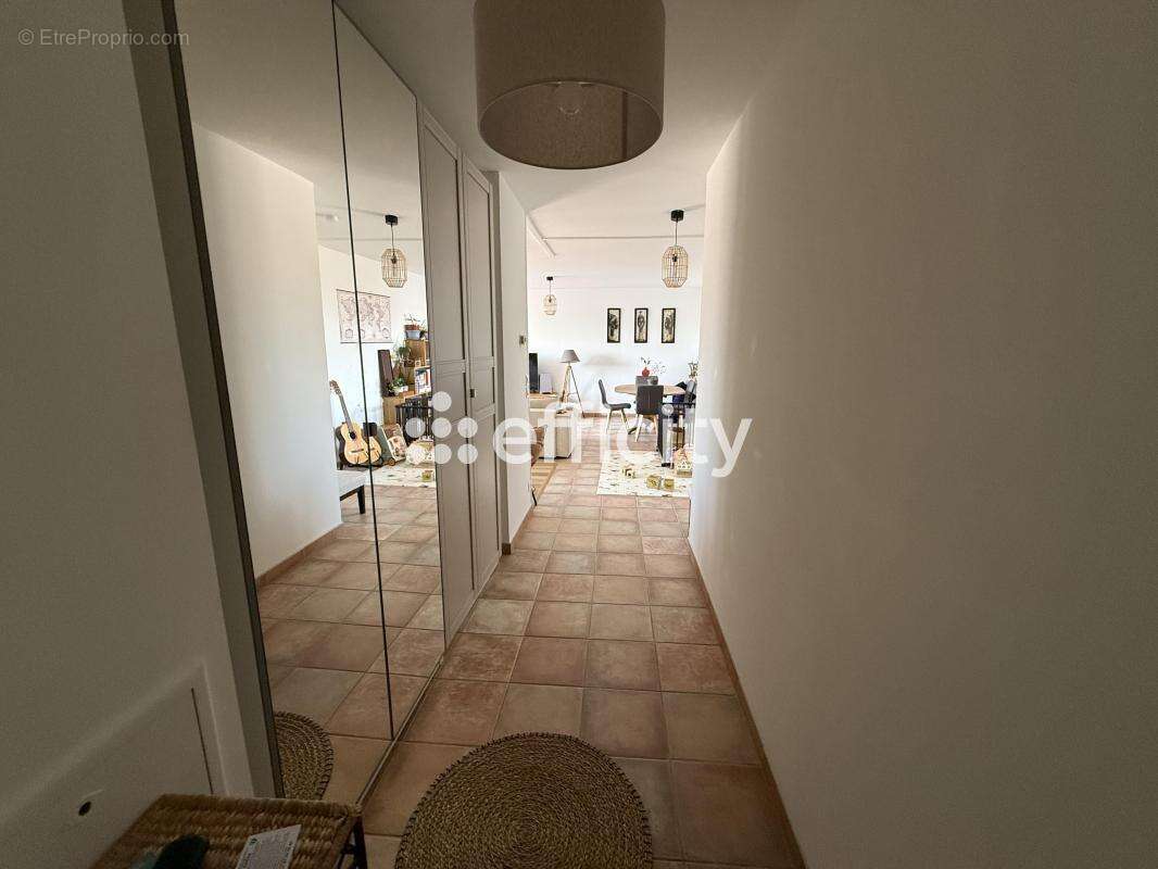 Appartement à MONTIGNY-LE-BRETONNEUX