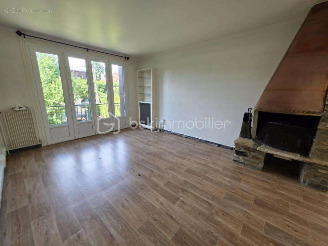 Maison individuelle - 4 chambres - grand terrain - photo 3