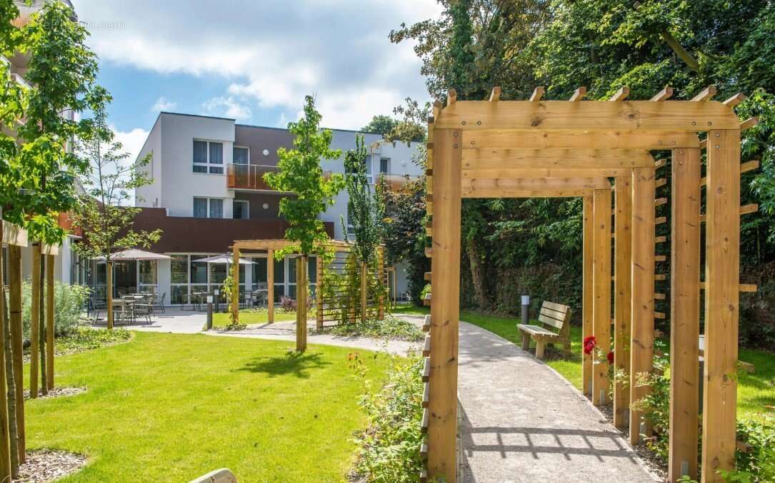 INVESTISSEMENT LOCATIF  TOURCOING  Résidence Seniors Les Jardins d'Arcadie - 5,22 % de rentabilité - photo 11