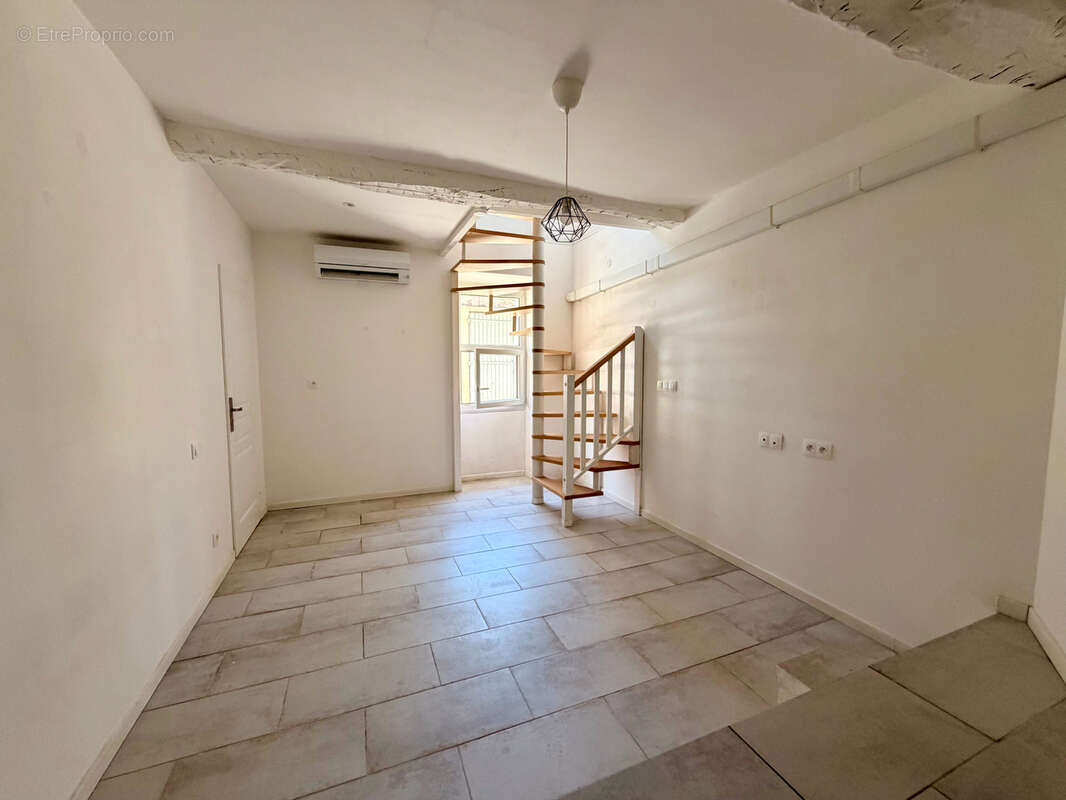 Appartement à PIERREFEU-DU-VAR