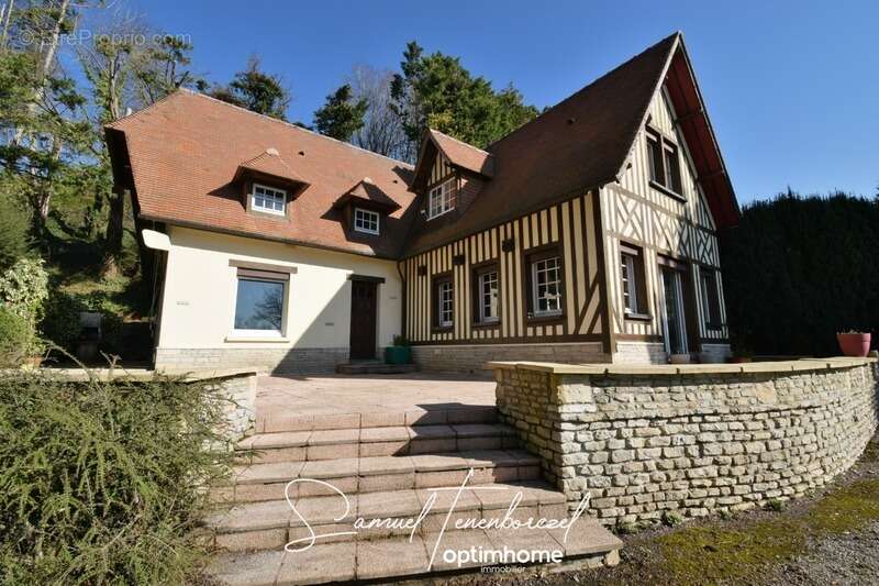 Maison à CAMBREMER