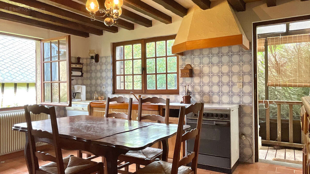 Maison de village avec bord de rivière - photo 7