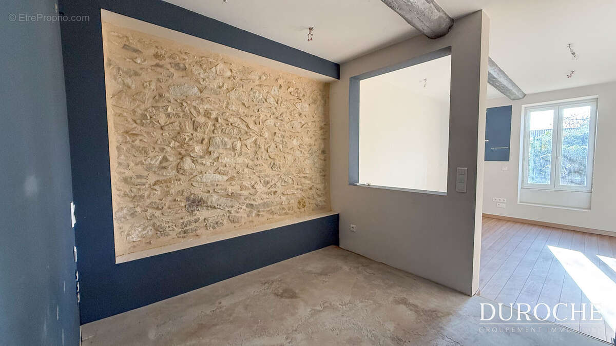 Maison à CADEROUSSE