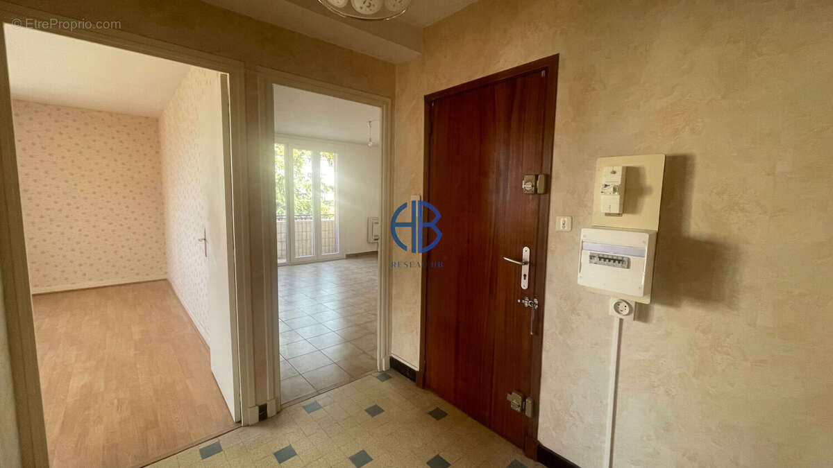 Appartement à FONTAINE