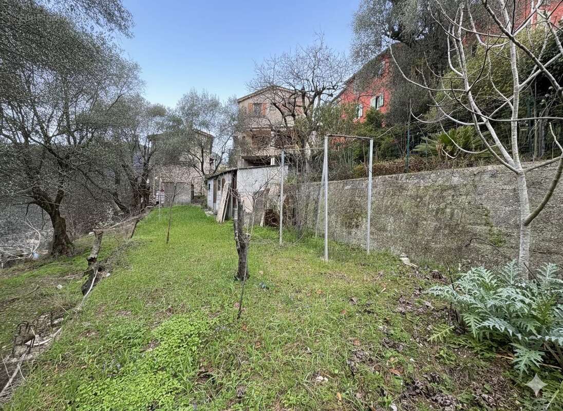 Maison à TOURRETTE-LEVENS