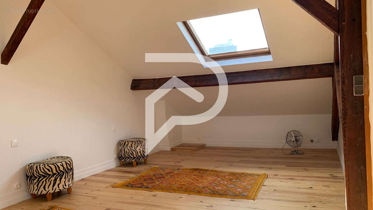 Appartement à COLOMBES