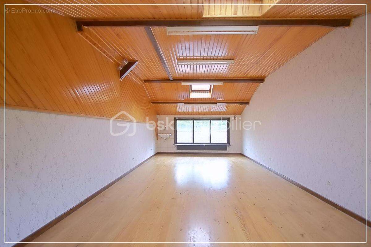 Maison à SAINT-PIERRE-DE-CHANDIEU