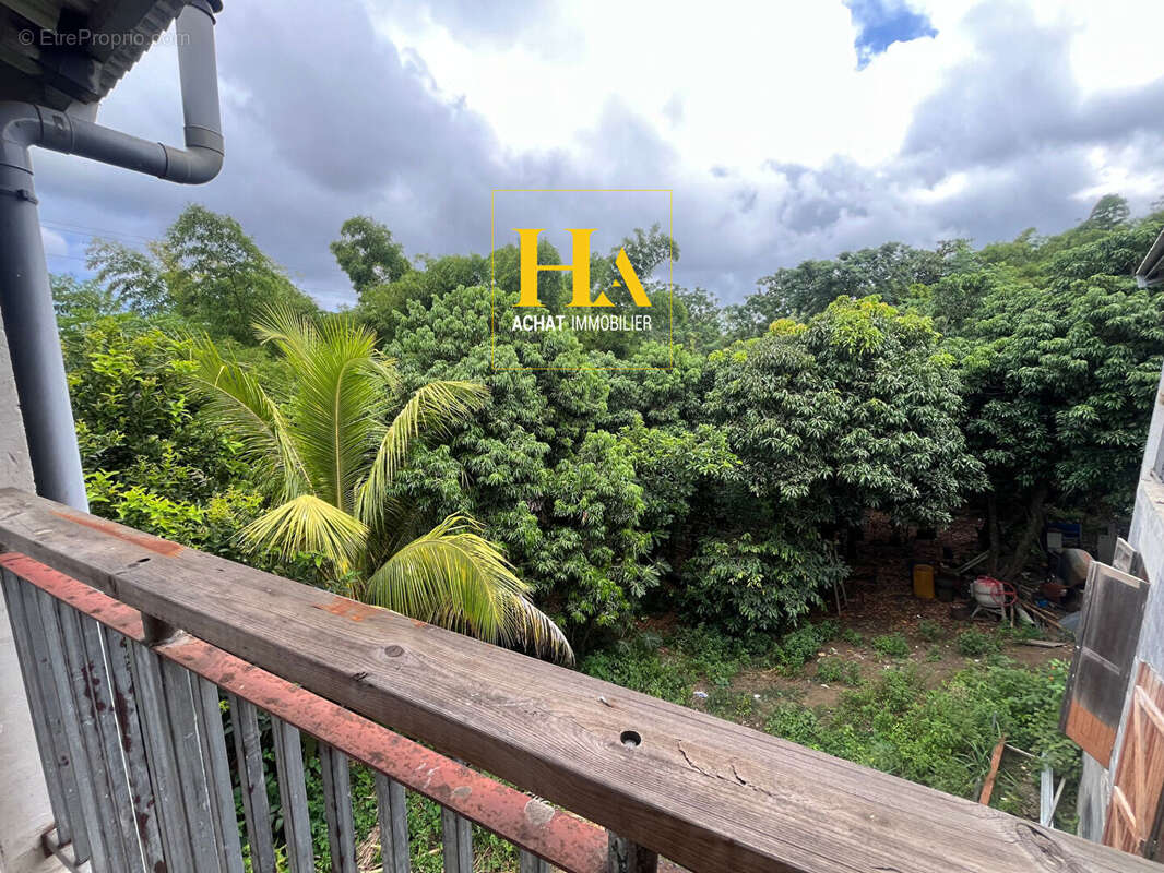 Maison T4 165,4m² à terminer - Saint Pierre - Ligne des Bambous - 1750 m² terrain - photo 2