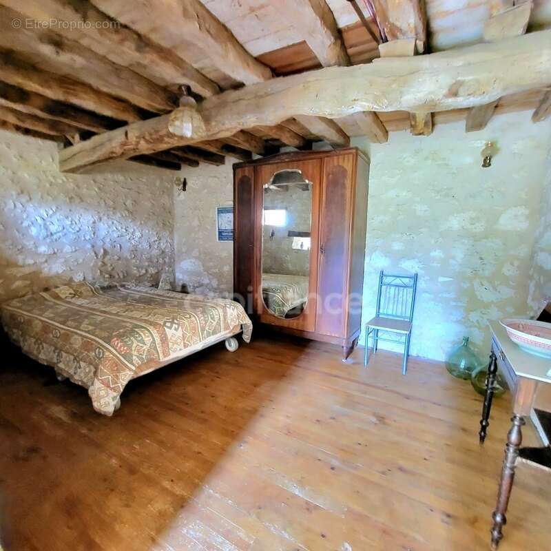 Maison à SAINT-CLAR