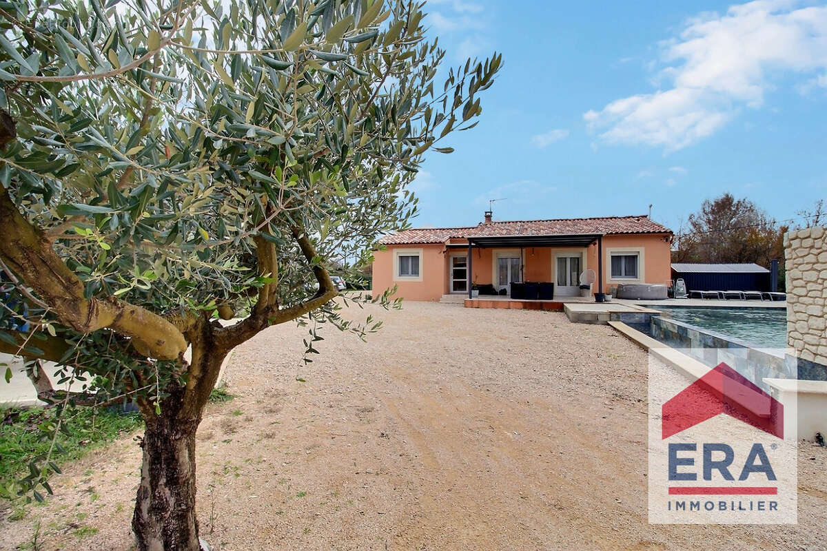 Maison à COURTHEZON