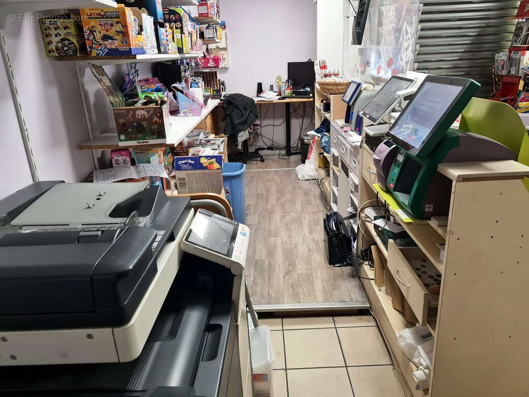ALES. Belle affaire LOTO-PRESSE dans petit centre commercial tous commerces - photo 5