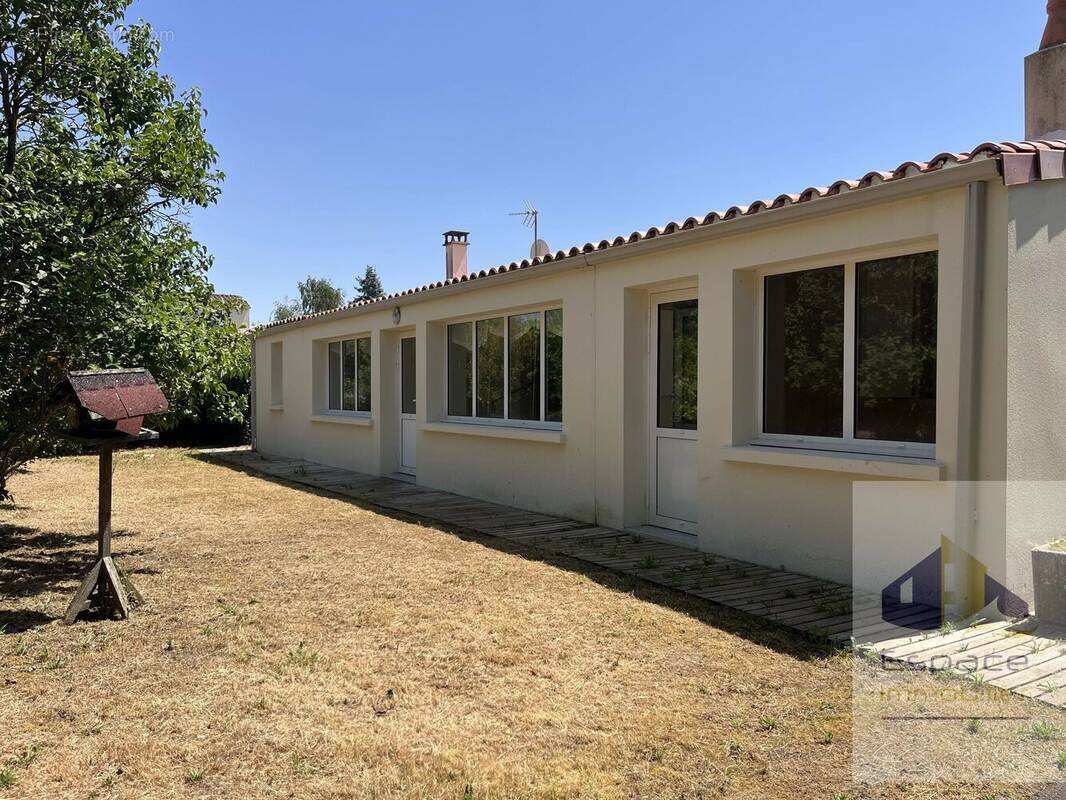 Maison à CIRE-D'AUNIS