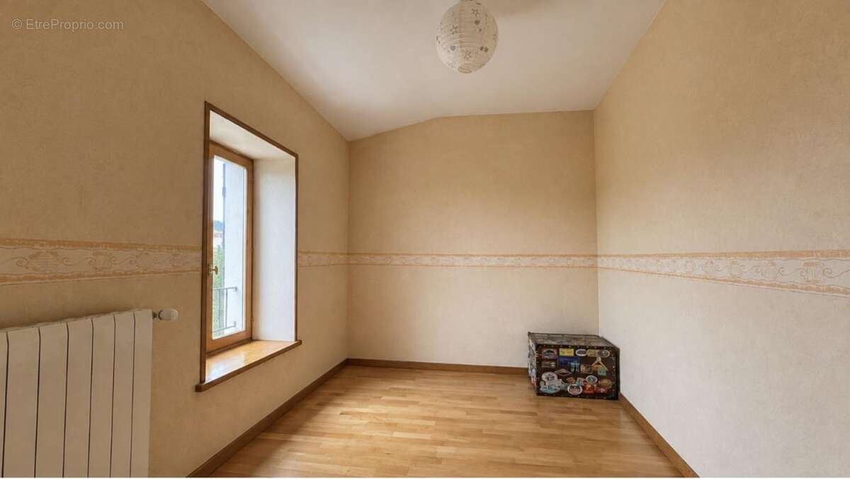 Maison 147 m² à Saint-Andeol-Le-Chateau  - photo 9