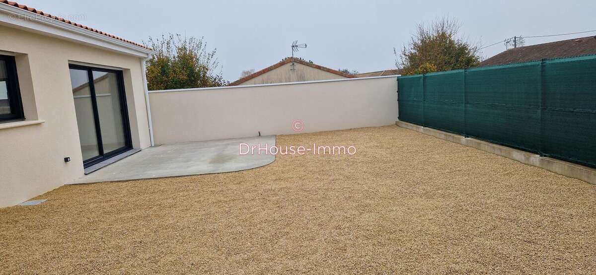 Maison à VOUNEUIL-SOUS-BIARD