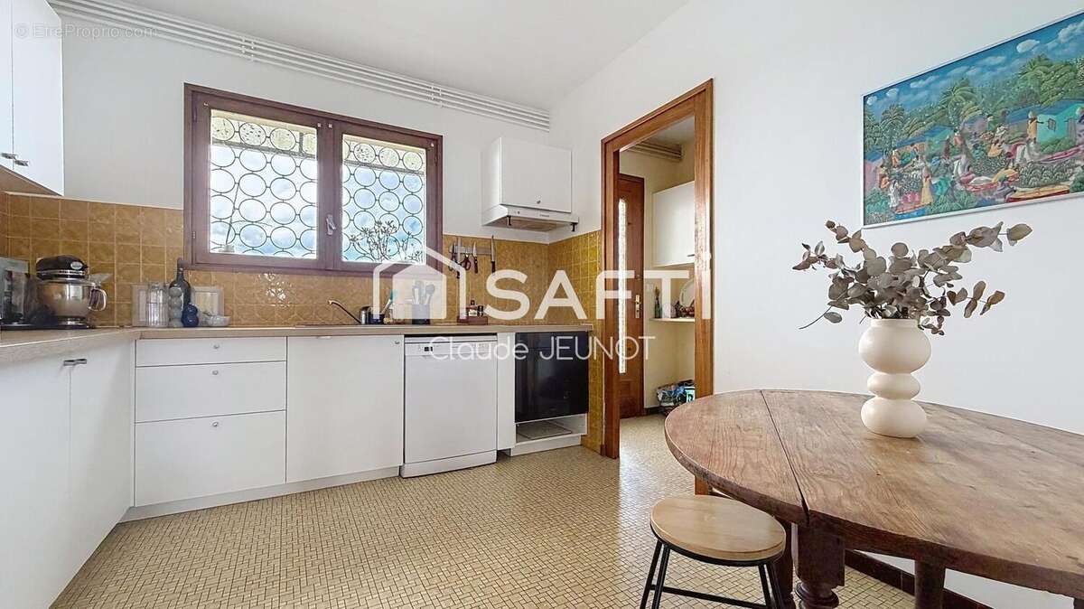 Appartement 136 m² à Pessac  - photo 9