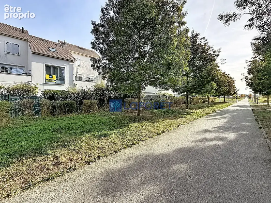 Appartement en duplex de 3 pièces avec 2 chambres à Saint Pierre Du Perray - photo 7