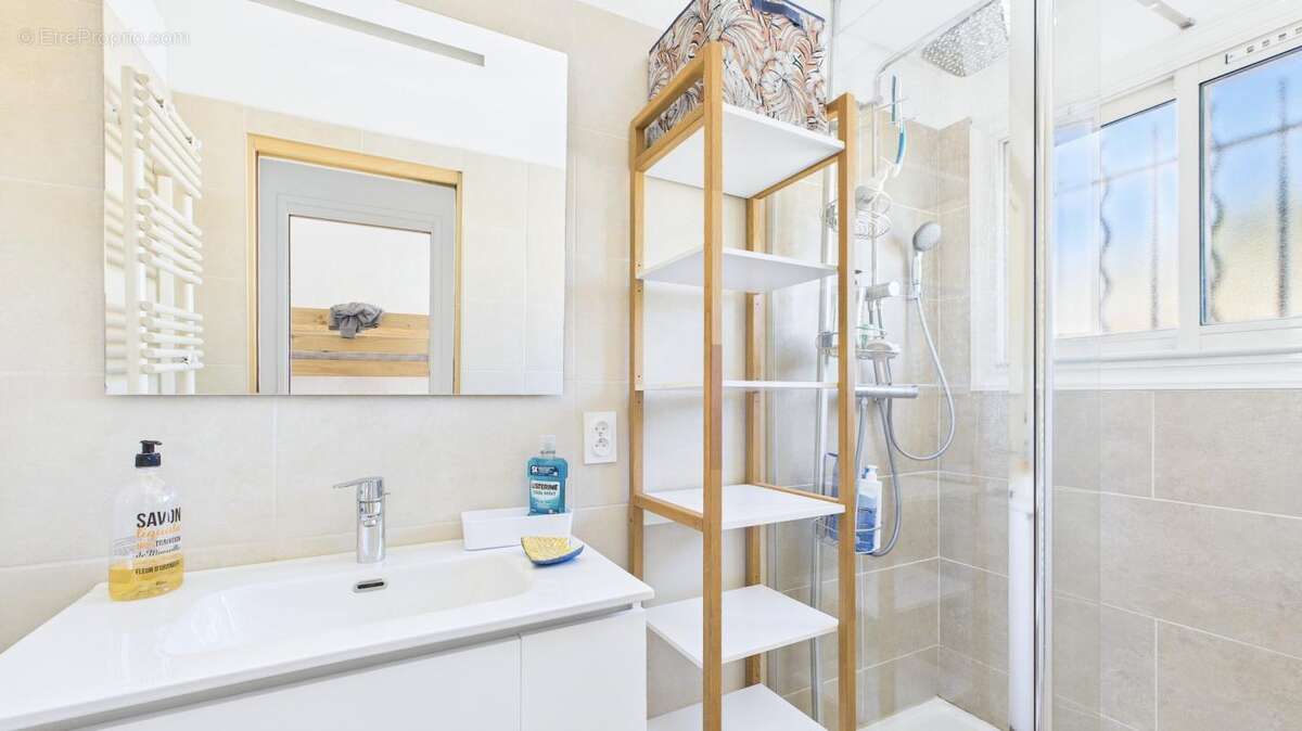 Appartement à CARQUEIRANNE