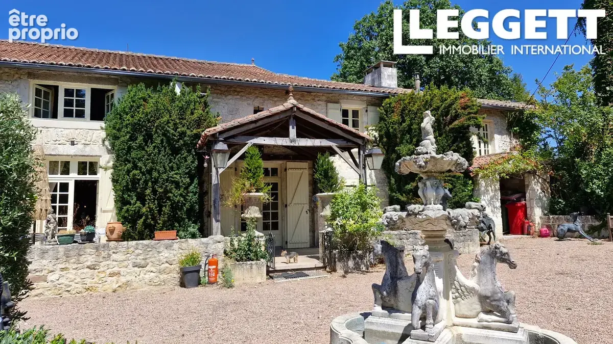 Exceptionnelle 51 hectares propriété équestre avec demeure de 468 m², gîte, piscine et vastes dépendances - photo 2