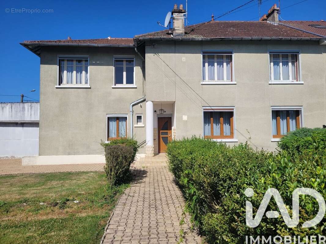 Photo 2 - Maison à GUEUGNON